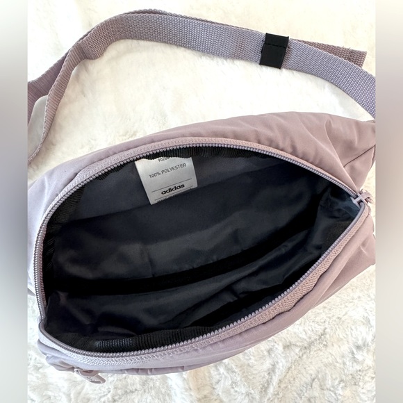 Adidas Lavender Quilted Waist Purse/ Fanny Pack w/ Adjustable Strap to 33”-34” - Picture 4 of 11
